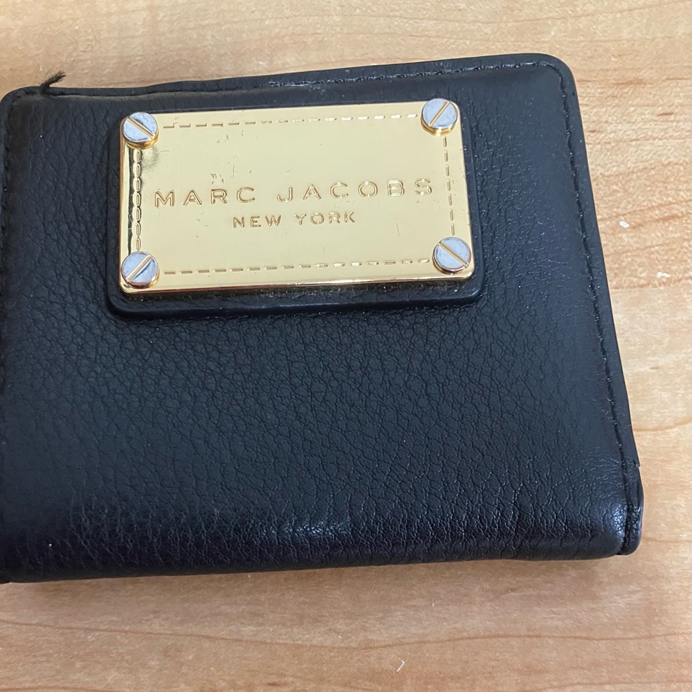 Marc Jacobs Black Leather Wallet with Gold Plate